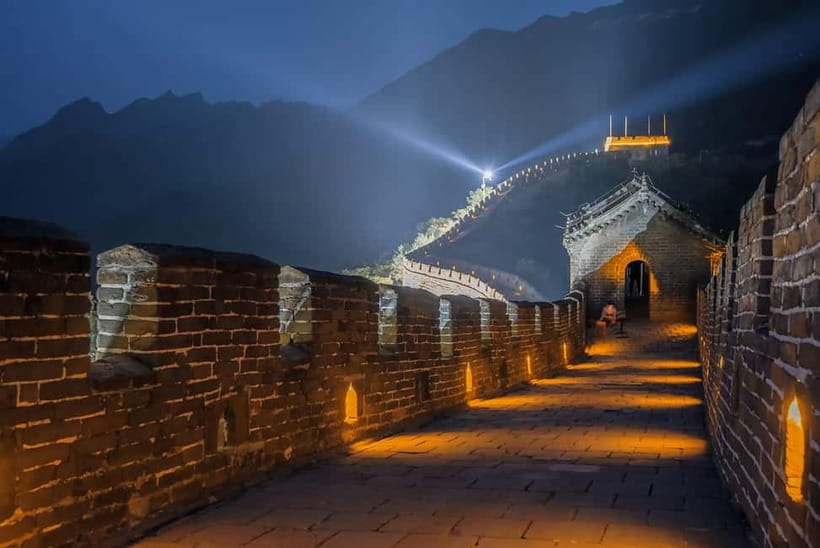 Sunset Glow at Mutianyu Great Wall Night Bus Tour+Ticket - Crowd Control: Why This Feels Calmer Than Big-Day Great Wall Tours