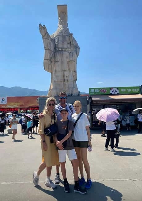 Terracotta Army Day Tour from Xi'an-Tickets&Flexible Pickup - Lunch Stop: What You’ll Gain From a Planned Break