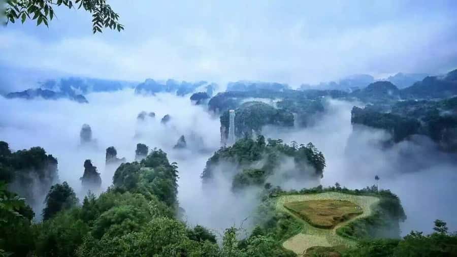 Tianmen Mountain National Forest Park - Riding the cable cars and escalator: how the route actually flows