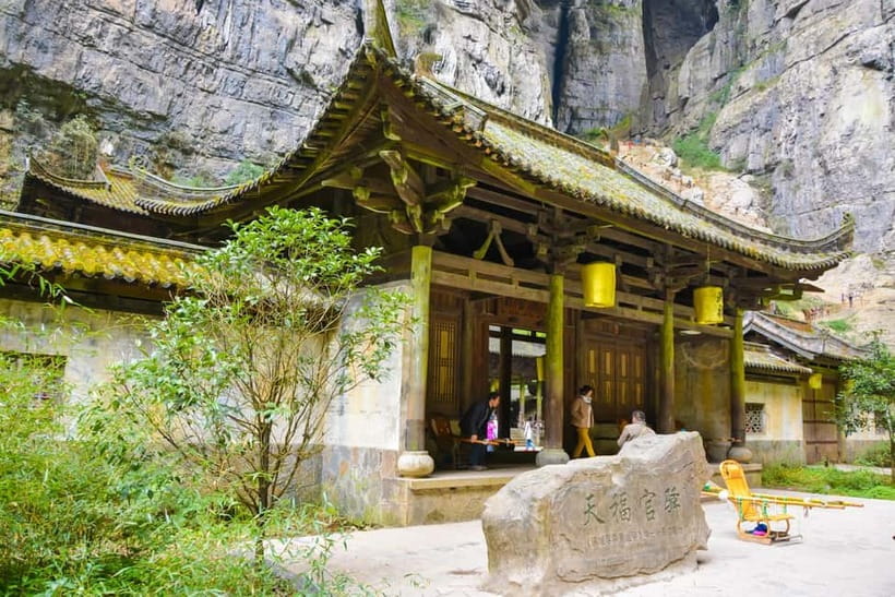 TianSheng Three Bridges + Longshui Gorge/Fairy Mountain - Wulong Fairy Town lunch: choose your own meal