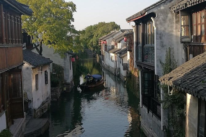 Tongli and Zhouzhuang Water Town Private Day Tour from Suzhou - A private water-town day that’s easy to manage from Suzhou