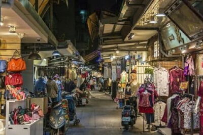 Translator Shopping Assistant and Business Tour Guide Service - Meet Damon: why a courteous translator-guide matters in Guangzhou