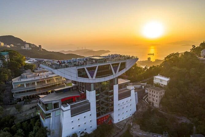 Victoria Peak Tram and Sky Terrace 428 Admission Hong Kong - Sky Terrace 428: 360-degree views and how to work the angles
