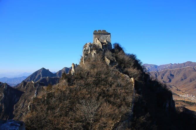 VIP Hiking Adventure Tour for Jiankou Great Wall - Where Mutianyu fits in: restored steps, easier rhythm