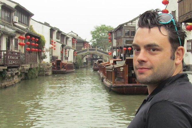 Wuzhen Water Town Delight Tour With Riverside Lunch Experience - How the Hangzhou pickup makes Wuzhen day-tripping painless