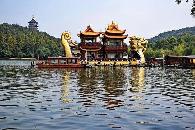 Wuzhen Water Town Self-Guided Tour with Private Transfer from Hangzhou - Stop 1: Arrive at Wuzhen and Set Your Own Walking Plan