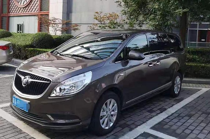 Xi'an Airport Transfer - The arrival-hall routine: where the driver actually finds you