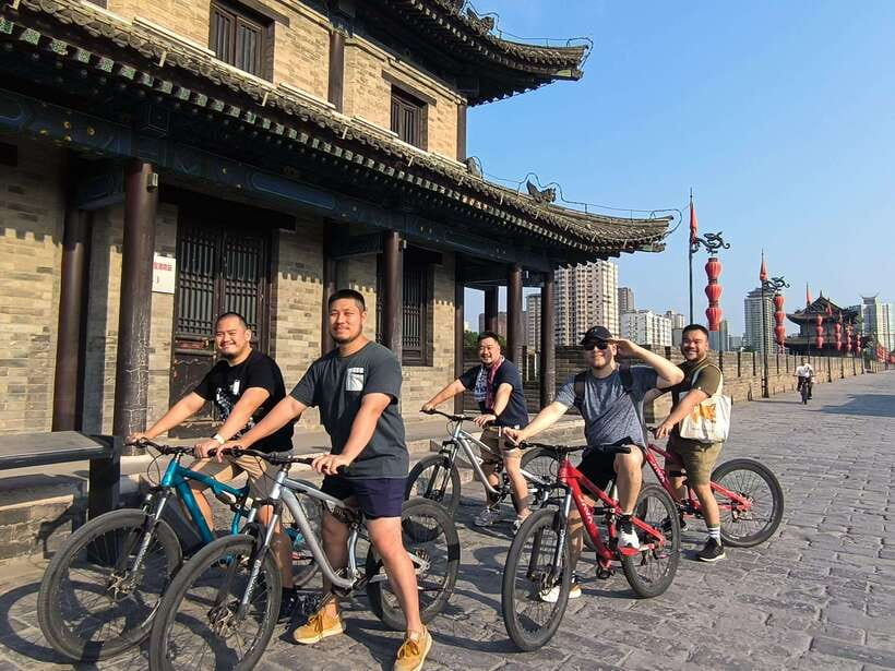 Xi'an: City Wall & Old Town Walking Tour w/ 10+ Food Tasting - Private Guide + Ticket Skip: Less Friction, More Time