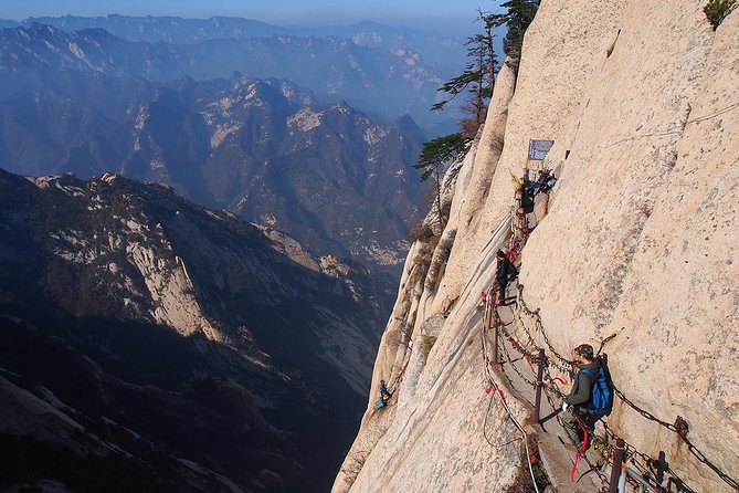 Xian Day Trip to Mt. Huashan with Round-trip Cable Car - Mount Huashan by Cable Car: Why the Big Views Come Early