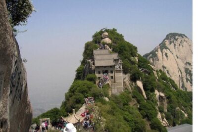 Xian Day Trip to Mt. Huashan with Round-trip Cable Car - Middle Peak to North Peak: The Longer Walk and the Sunset Factor