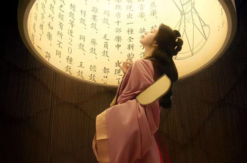 Xi'an: Hanfu and Tang Dynasty Costume Photo Shoot - Makeup and hair that actually match the costume