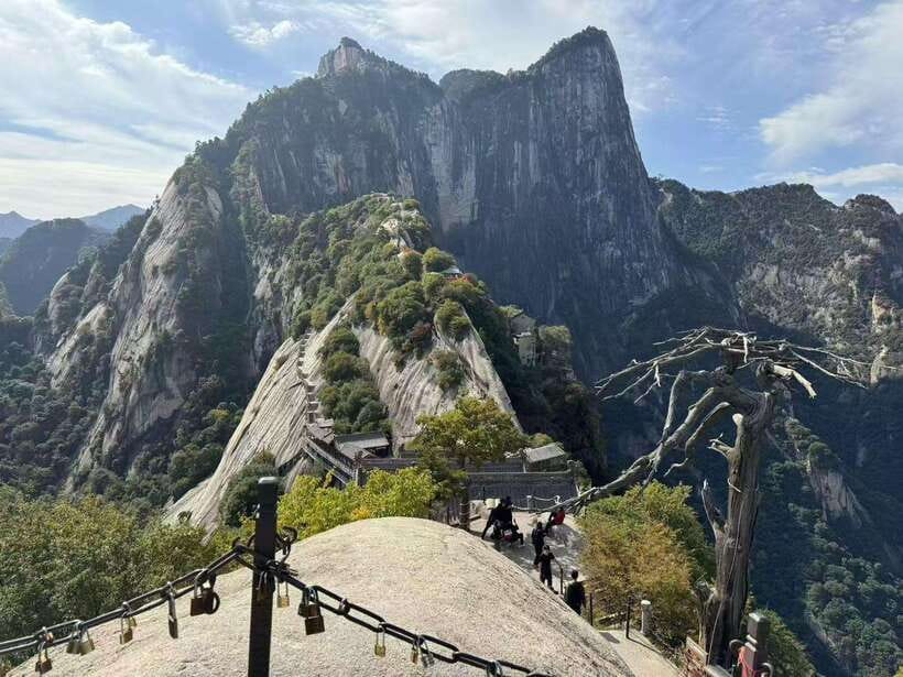 Xi'an: Hua Shan Mountain Private day Tour - Why Hua Shan feels special on a private Xi’an day trip