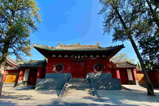 Xi'an Morning Terracotta Army Tour with Local Lunch - Lunch in Lintong District: Xi’an Classics Plus Vegetarian Options