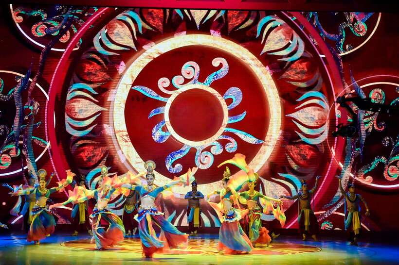 Xi'an: Tang Dynasty Show Tickets Booking - Dumpling Dinner Before the Show: Convenient or Distracting?