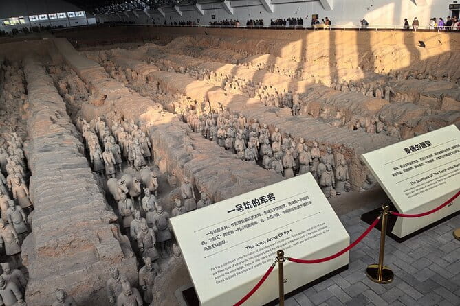 Xi'an: Terracotta Army, Big Goose Pagoda & City Wall Private Tour - Xi’an City Wall (Chengqiang): one hour above the ordinary