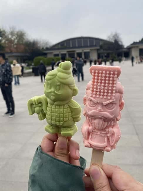 Xi'an: Terracotta Army Day Trip with Transfer Options - Should you book this Terracotta Army day trip?