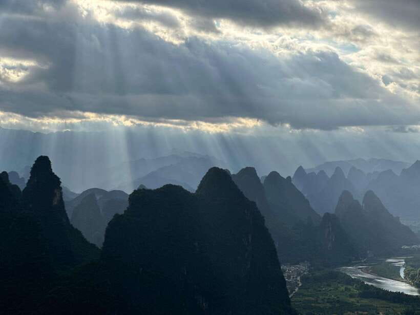 Yangshuo/Guilin: Full- or Half-Day Xianggong Hill Sunrise - Why Xianggong Hill Sunrise is worth waking up for