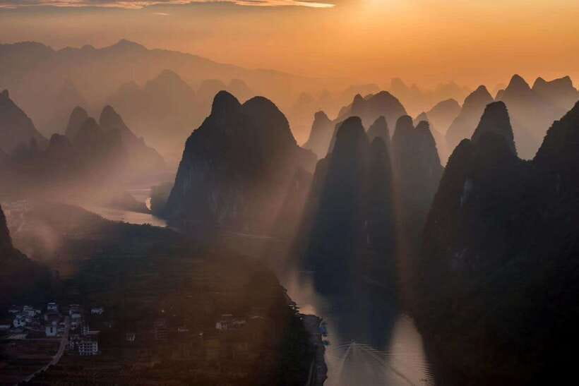 Yangshuo/Guilin: Full- or Half-Day Xianggong Hill Sunrise - Getting to Xianggongshan Scenic Spot before the light