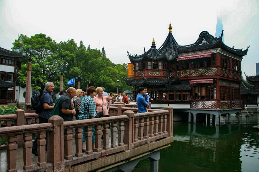 Yu Garden Addmission Reservation And Optional Tour - Crowd reality: why timing matters at Yu Garden
