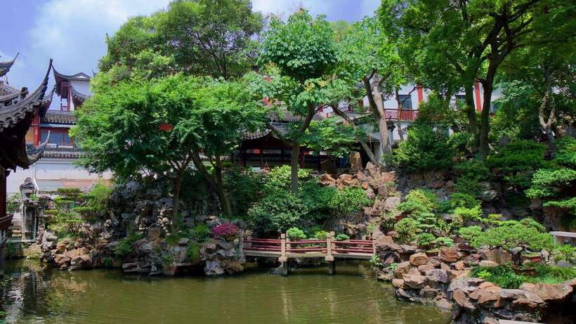 Yu Garden Shanghai Entry Tickets Booking And Trip - Getting There by Metro: Yuyuan Station Makes It Easy