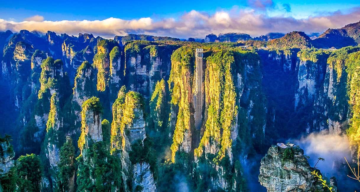Zhangjiajie: 2-Day National Forest Park & Glass Bridge Tour - Day 1 starts at East Gate and goes straight for the Yuanjiajie views