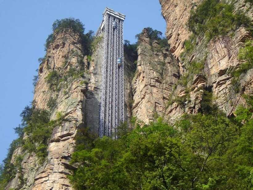 Zhangjiajie: Highlights Tour with Glass Bridge & Cable Car - Price and Logistics: Is $268 Good Value?