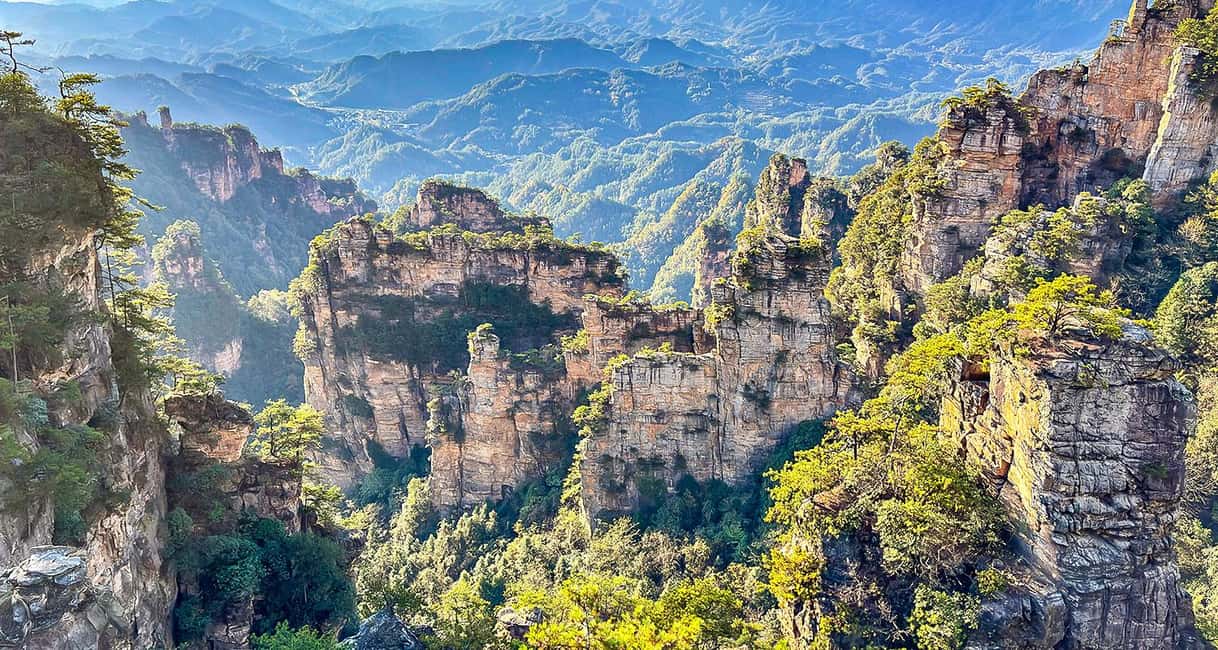 Zhangjiajie: Mini Group Day Tour with Bailong Elevator - Guide quality and pacing: English help that saves time (and avoids chaos)