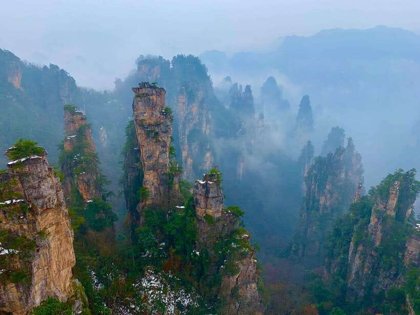 Zhangjiajie National Forest Park: Private Tour and Transport - Cable car descent and the Wulingyuan walk for local flavor