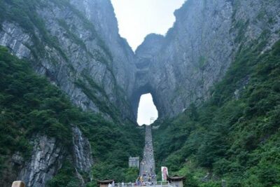 Zhangjiajie Tianmen & Glass Bridge Private All-Inclusive Tour - The cliff-edge plank road and the 60-meter glass walkway