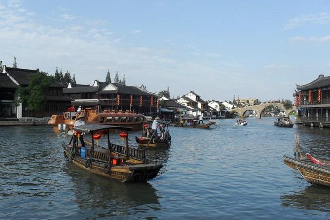 Zhujiajiao Water Town Self-Guided Tour with Private Transfer from Shanghai - Why Zhujiajiao Works as a Half-Day Shanghai Escape