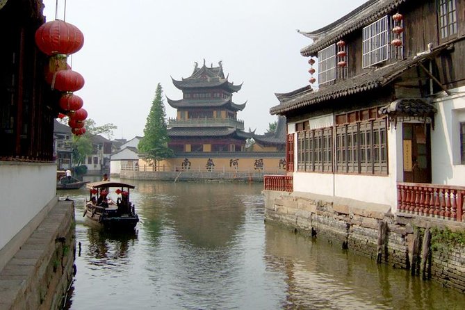 Zhujiajiao Water Village & Seven Treasure Town Day Tour from Shanghai - Lunch: included, but manage expectations